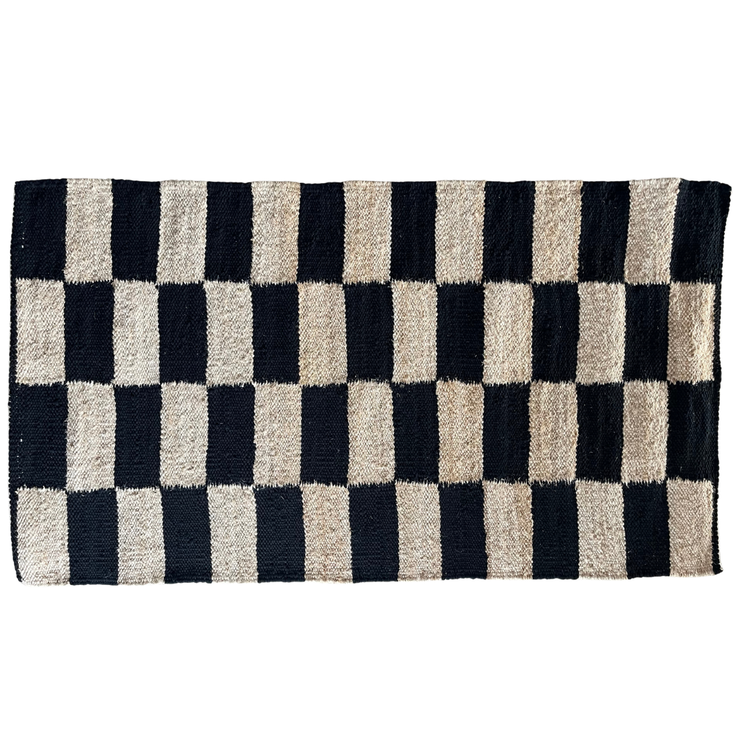 Black Chequered Pattern Banana Fibre Rug (5x3 feet)